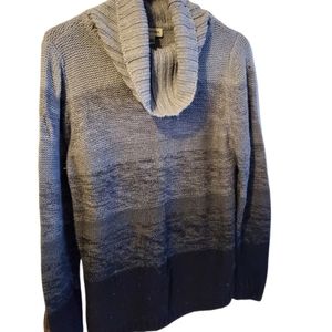 Women's black/grey sweater